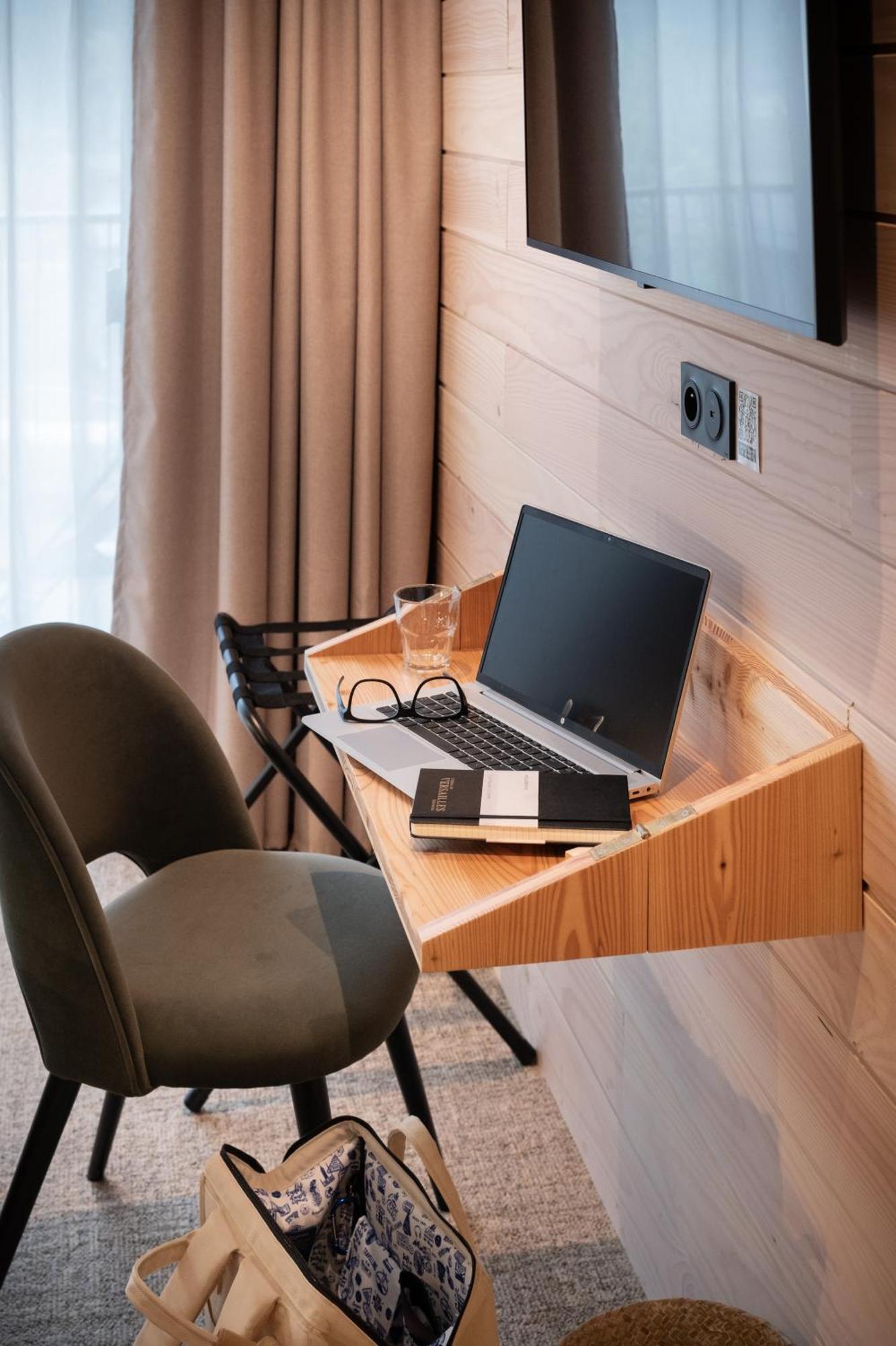 Hotel Le Bout Du Parc De Версал Екстериор снимка